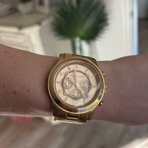 Michael kors rose gold oversized watch